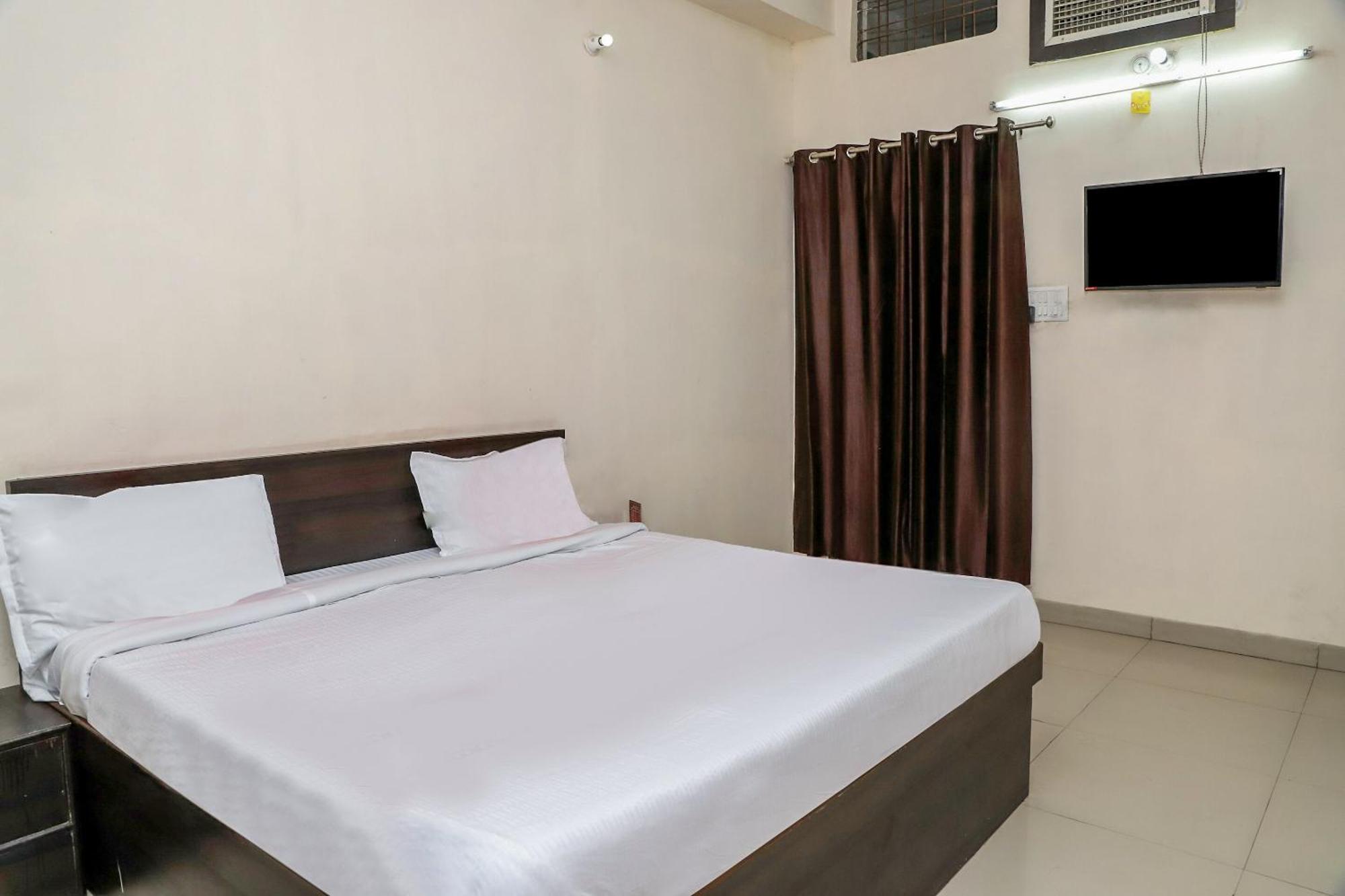 Oyo Hotel Duke Inn Jhansi Exterior photo
